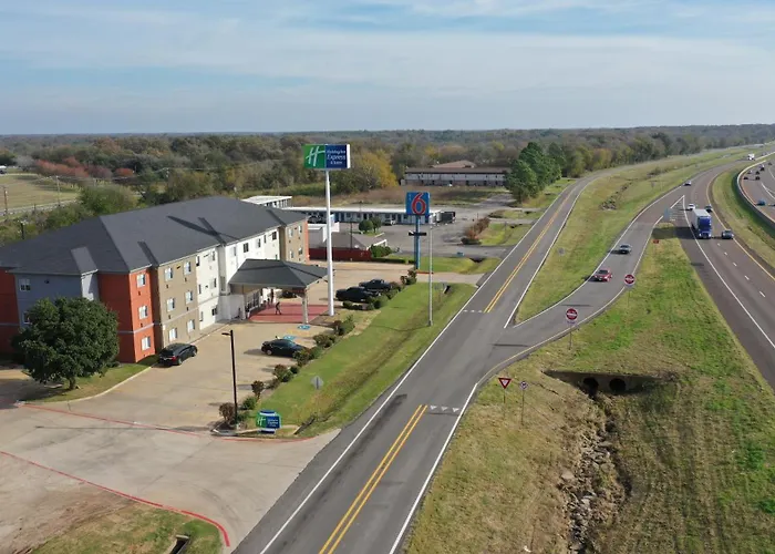 Cheap Hotels in Sulphur Springs
