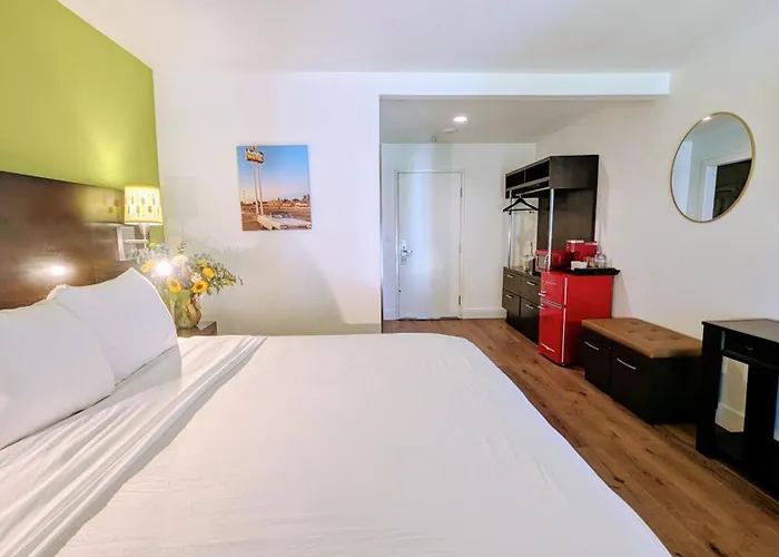 Motels in Cameron Park