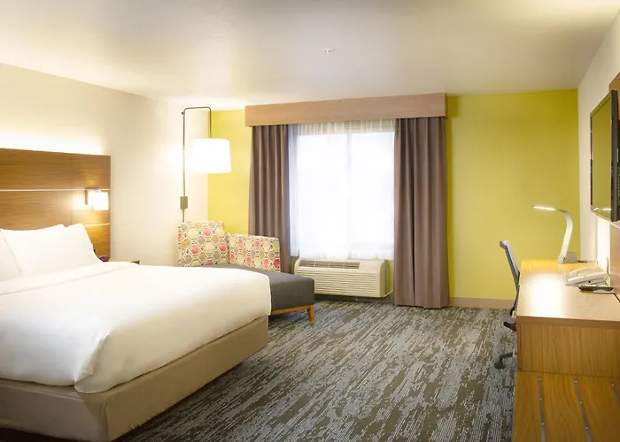 Cheap Hotels in Weston