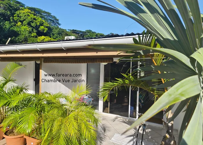 Guest Houses in Huahine