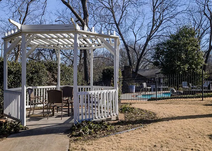 Bed and Breakfasts in Villa Rica