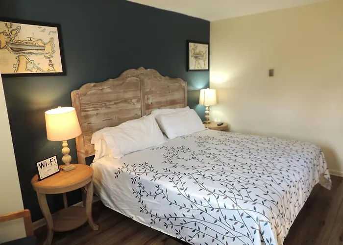 Motels in Vermilion