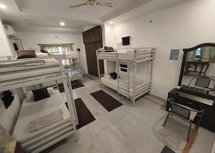 Hostels in Gachibowli