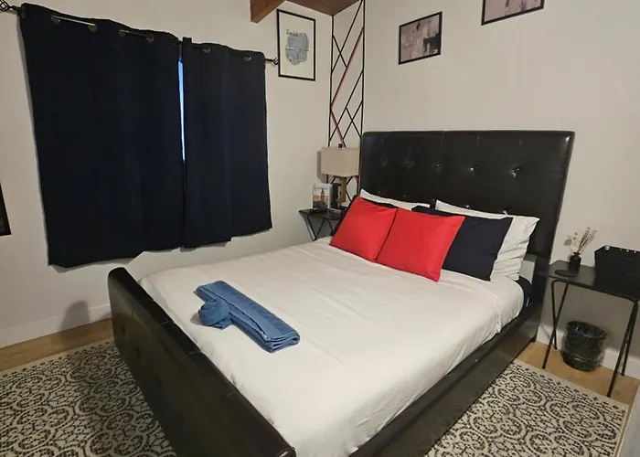 Guest Houses in Edmonton