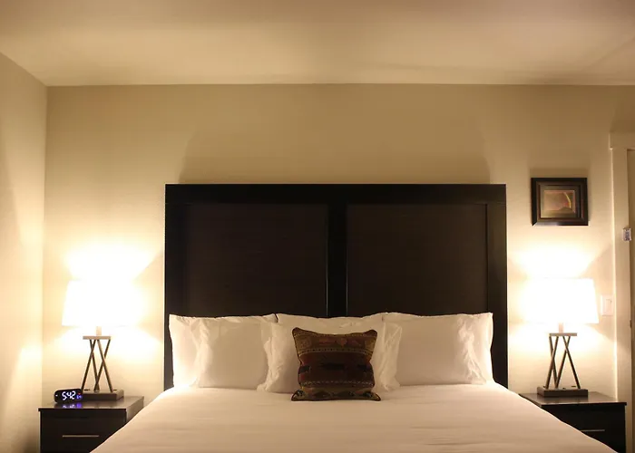 Motels in Eagle River