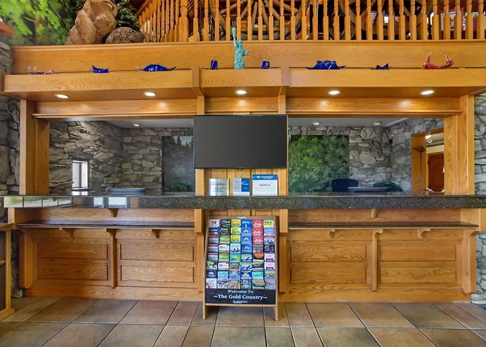 Cheap Hotels in El Portal