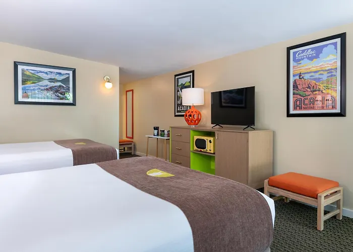 Motels in Camden