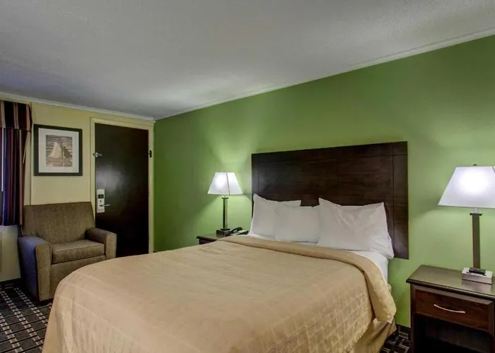 Cheap Hotels in Barre