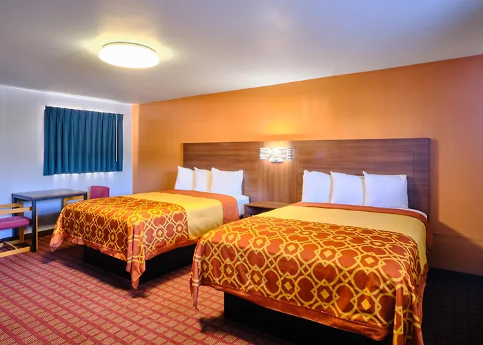 Motels in Pratt