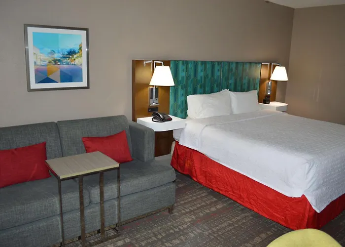 Cheap Hotels in Clinton