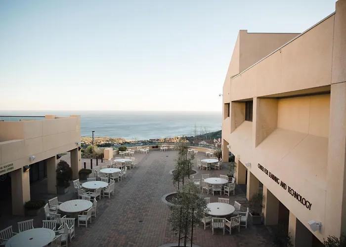 Cheap Hotels in Malibu