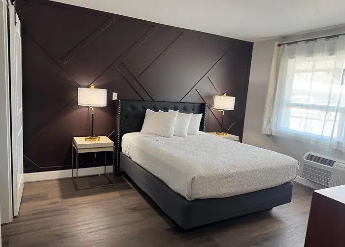 Motels in Huntington