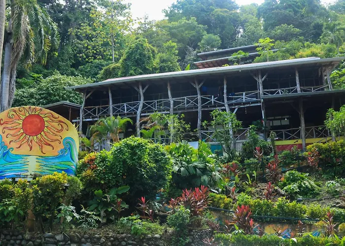 Hostels in Manuel Antonio