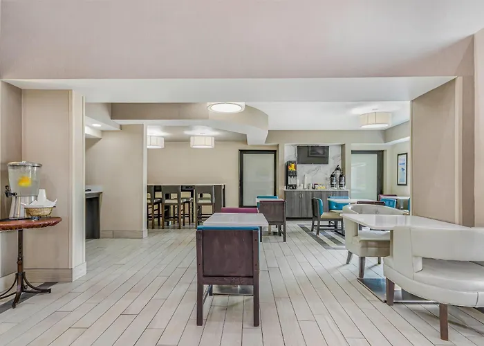 Cheap Hotels in Greece