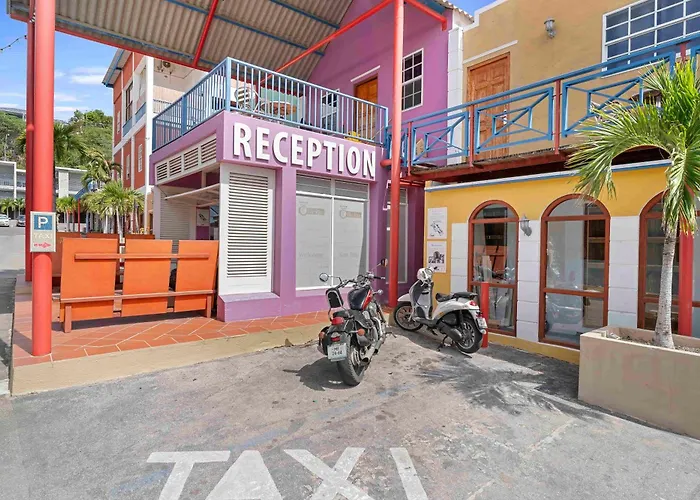 Hostels in Willemstad