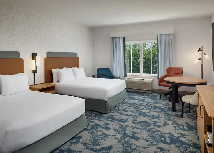 Cheap Hotels in Nashua