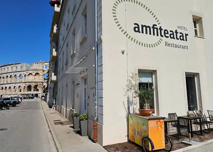 Cheap Hotels in Stinjan