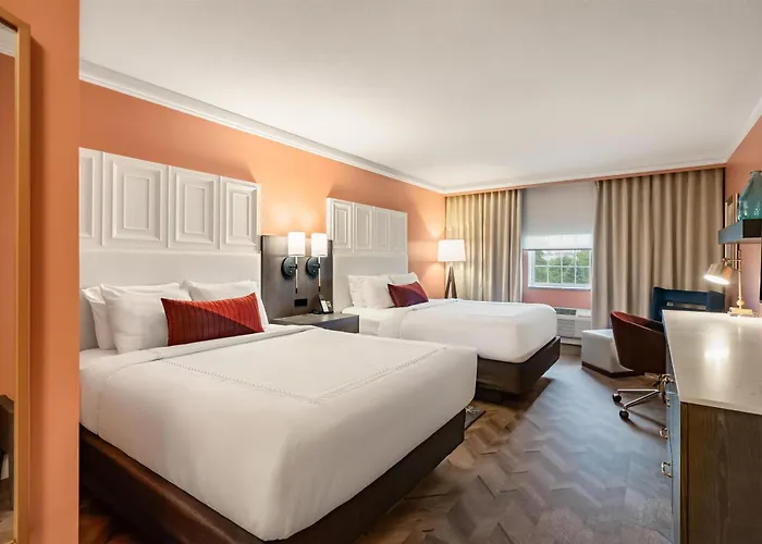 Cheap Hotels in Milton