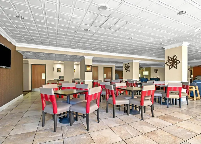 Cheap Hotels in Cranberry Township