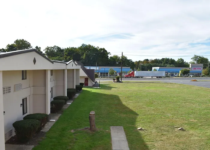Cheap Hotels in Bordentown