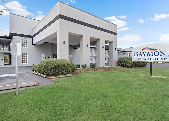 Cheap Hotels in Beaumont