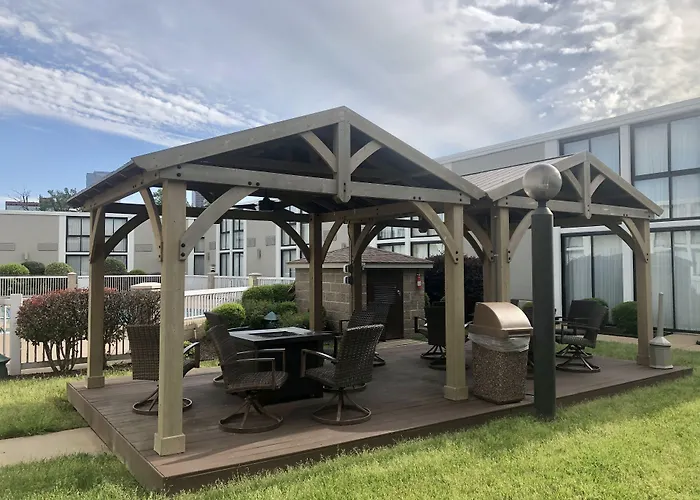 Cheap Hotels in Benton