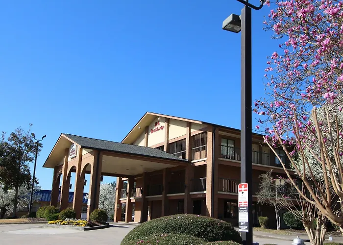 Cheap Hotels in Ellenwood