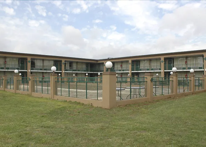Cheap Hotels in Reidsville