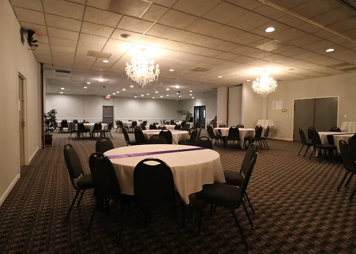 Cheap Hotels in Henderson