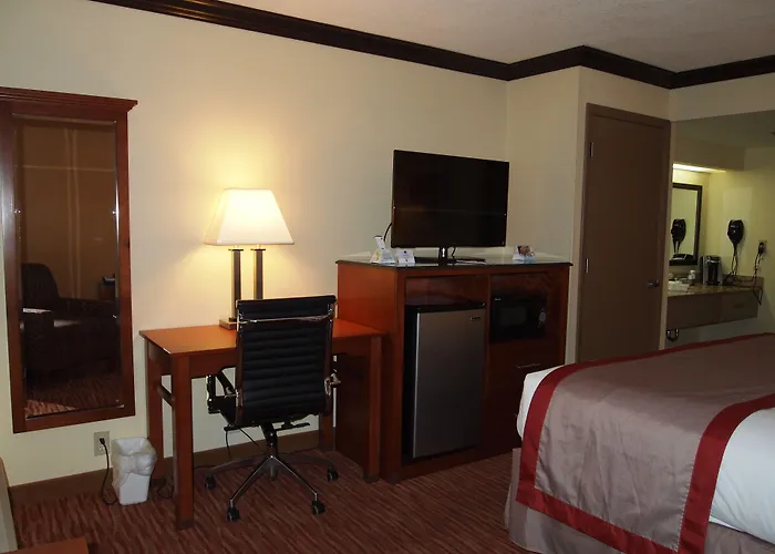 Cheap Hotels in Oakland Park