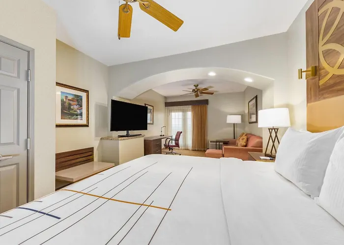 Cheap Hotels in Marble Falls