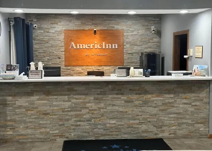 Cheap Hotels in Galesburg
