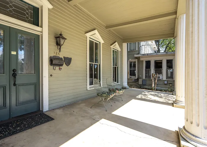 Bed and Breakfasts in San Marcos