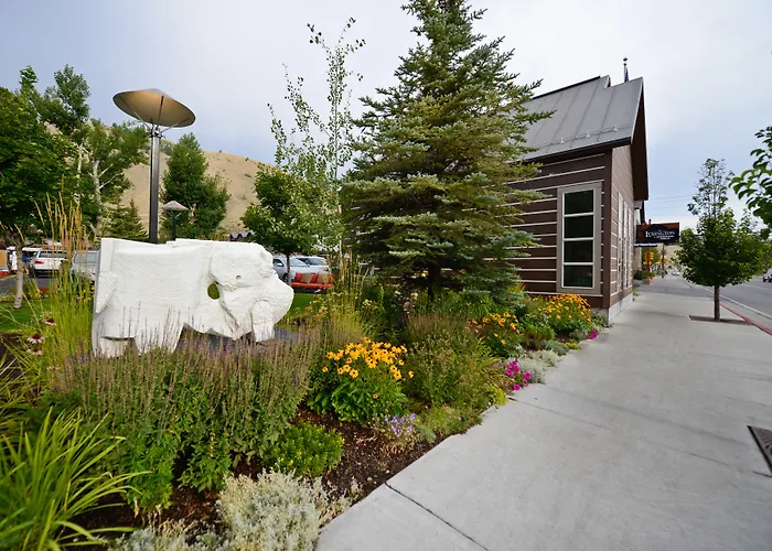 Cheap Hotels in Moran