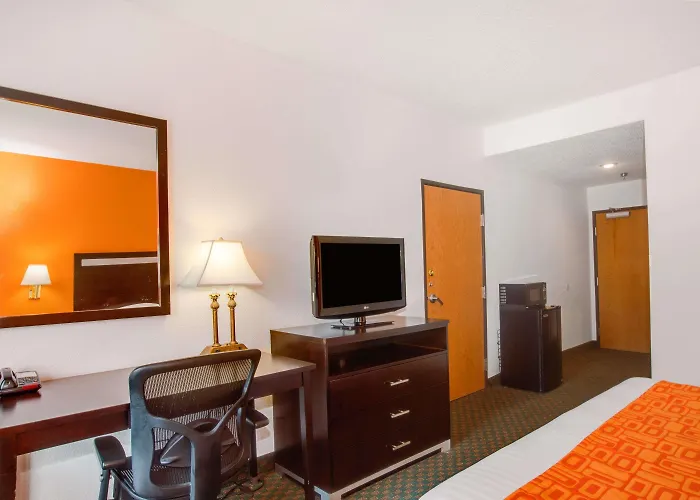 Cheap Hotels in Dunbar