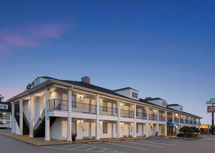 Motels in Americus