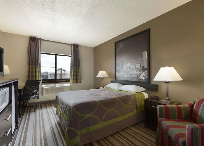 Cheap Hotels in Bridgeview