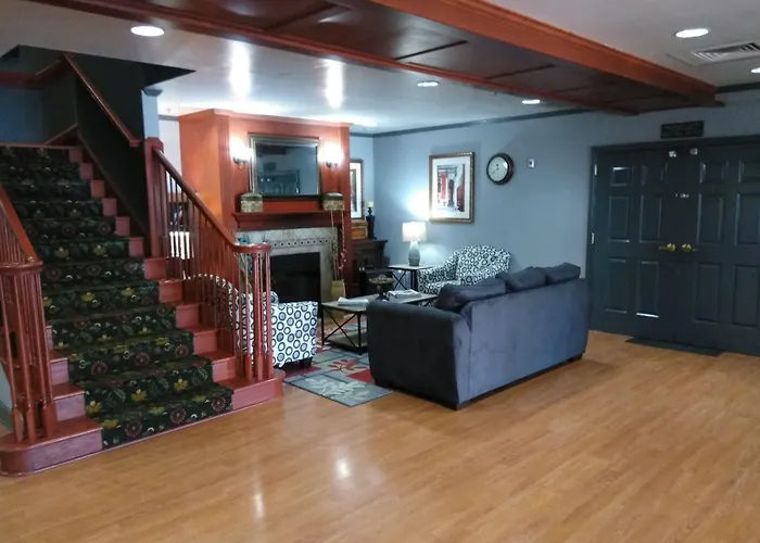 Cheap Hotels in Clinton