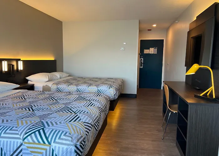 Motels in Westfield