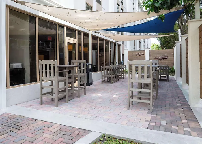 Cheap Hotels in South Miami