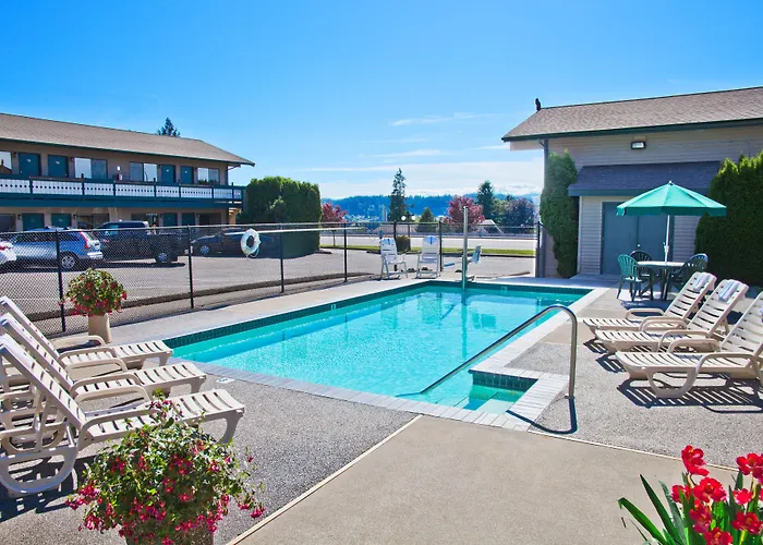 Cheap Hotels in Poulsbo