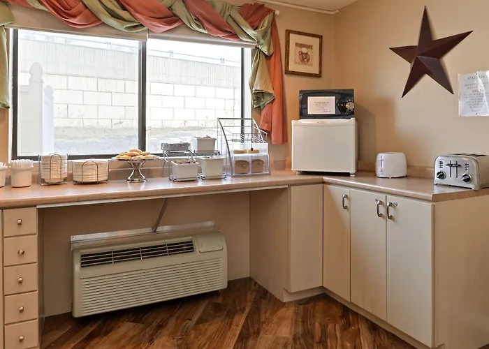 Motels in Mount Kisco