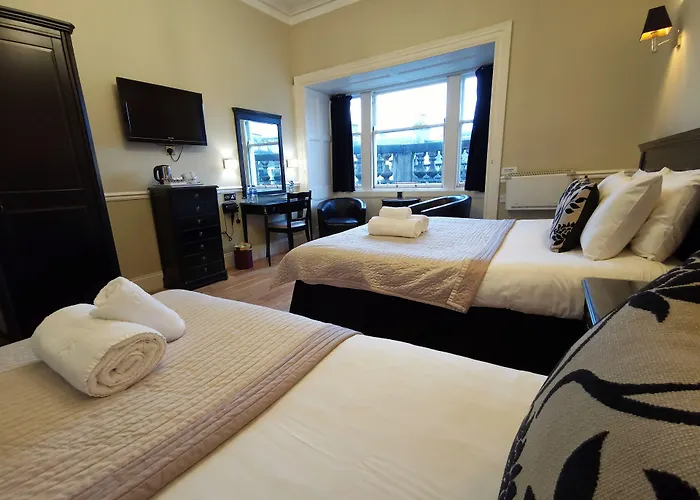Hoteles Baratos en Edimburgo