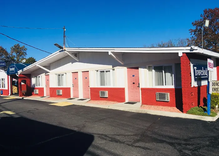 Motels in Bay Shore