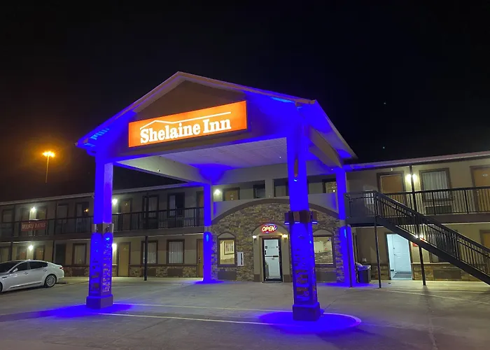 Motels in Sandersville