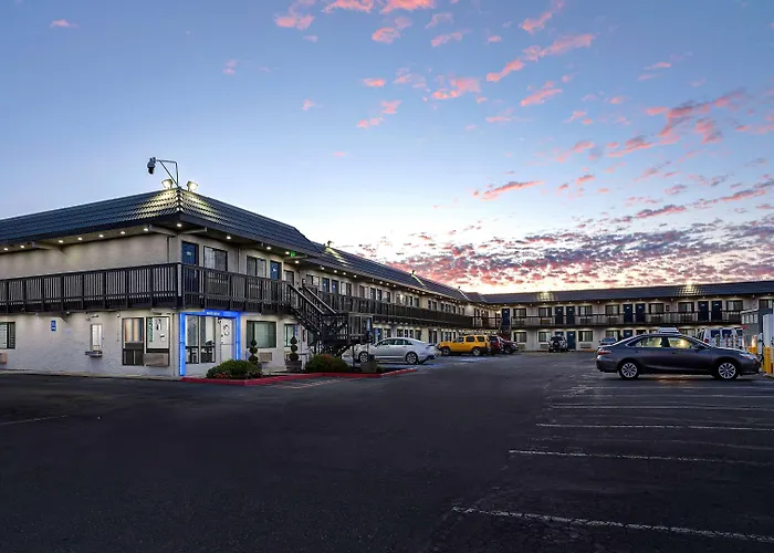 Cheap Hotels in Eureka