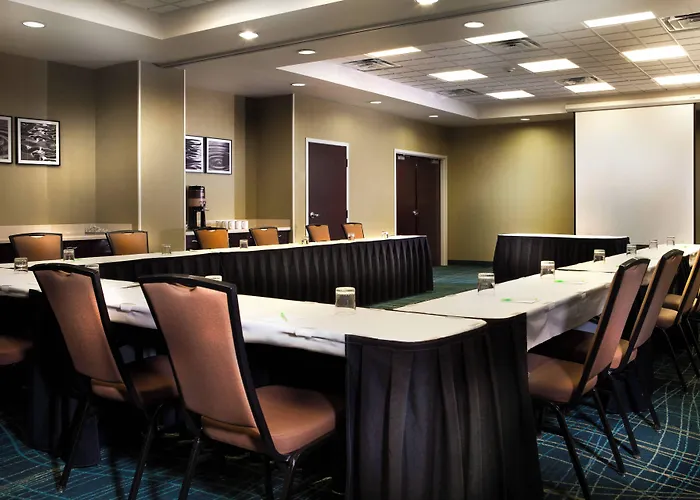 Cheap Hotels in Grapevine