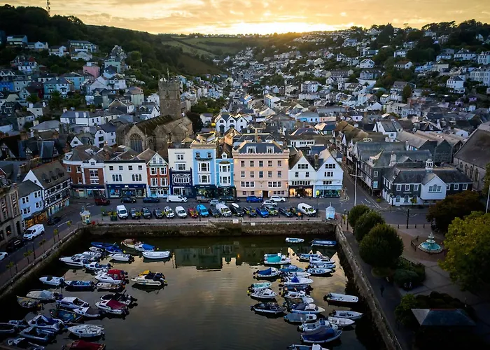 Cheap Hotels in Dartmouth