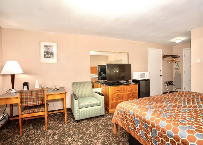 Motels in Syracuse