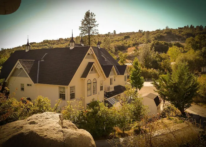Bed and Breakfasts in Oakhurst